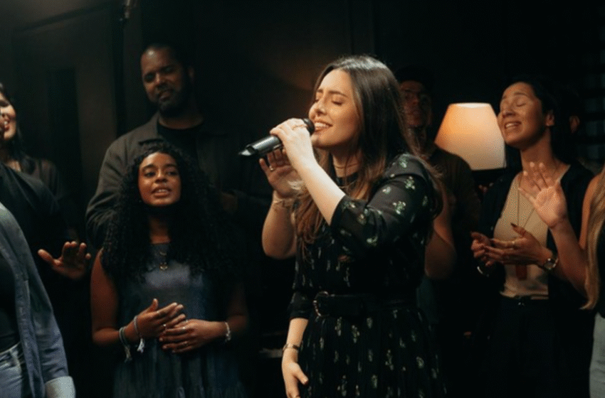  Esther Marcos lança “Levanta”, a primeira música do seu novo projeto “Milagres”